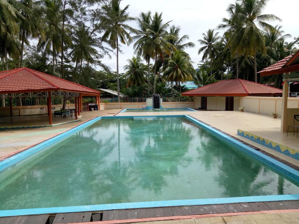 Отель Mimiland Batu Payung Синкаванг Экстерьер фото